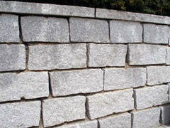 Mauersteine - Granit mittelkorn grau, gespalten