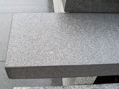 Stell- und Legestufen - Granit dunkelgrau